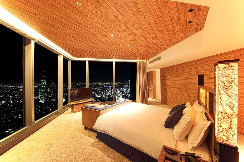 Nagoya Prince Hotel Sky Tower Bilik gambar A bedroom at the Ritz-Carlton, Osaka