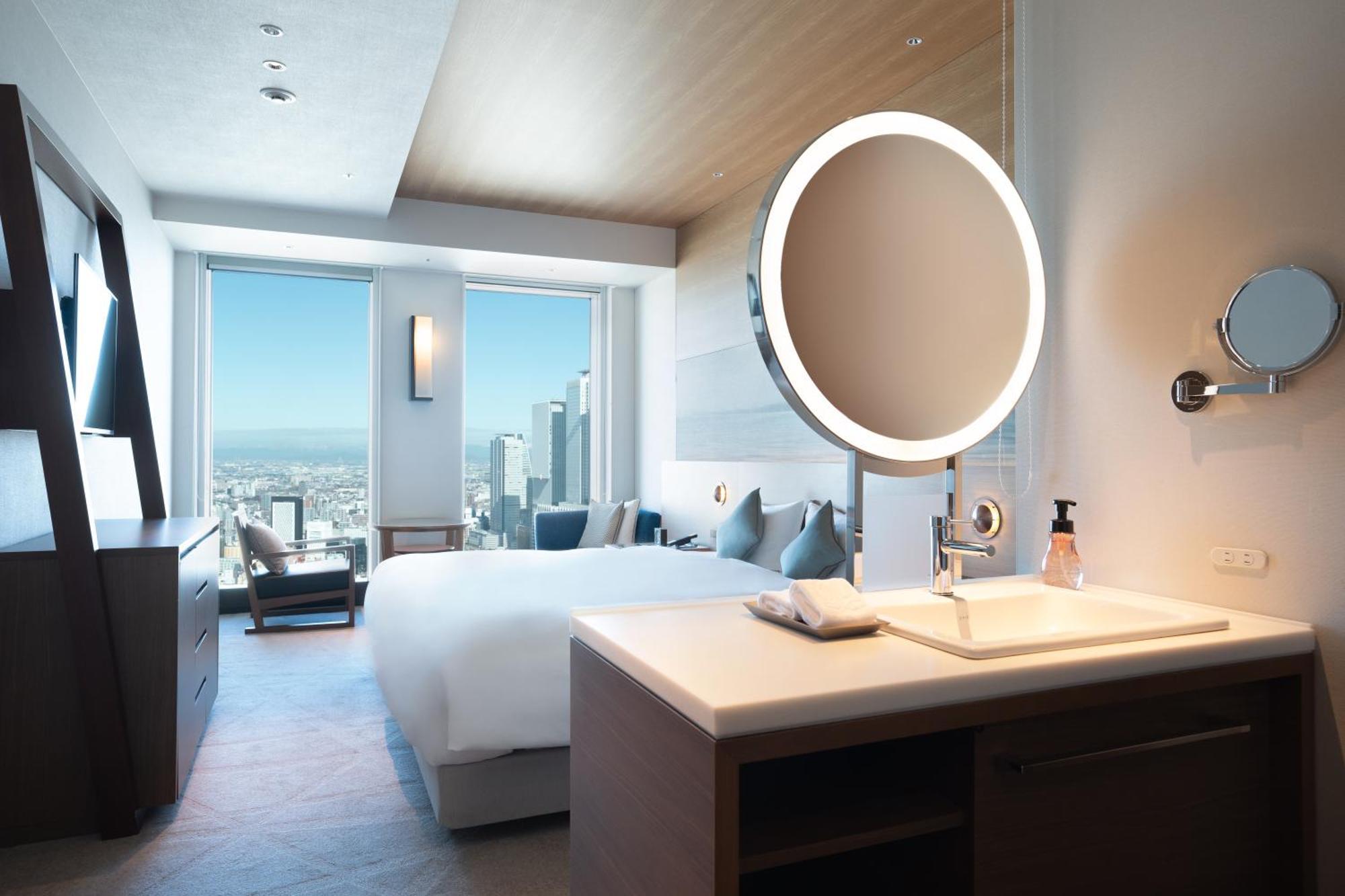 Nagoya Prince Hotel Sky Tower Luaran gambar A guest room at the hotel
