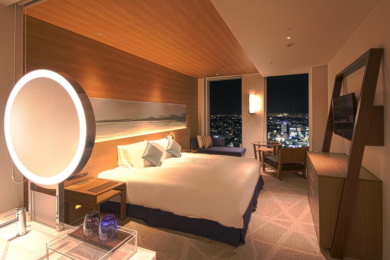 Nagoya Prince Hotel Sky Tower Luaran gambar A room at the hotel